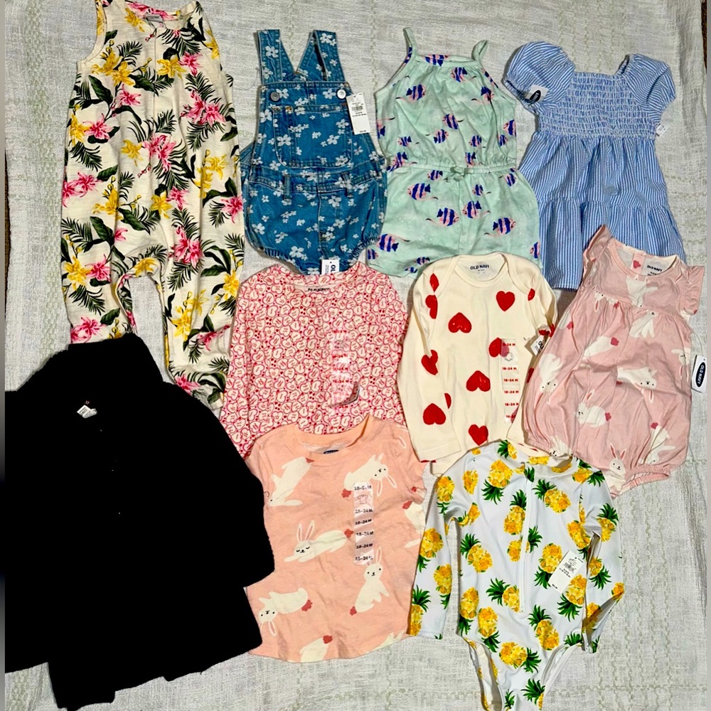 Lot of NEW Old Navy baby girls clothes size 18-24 months